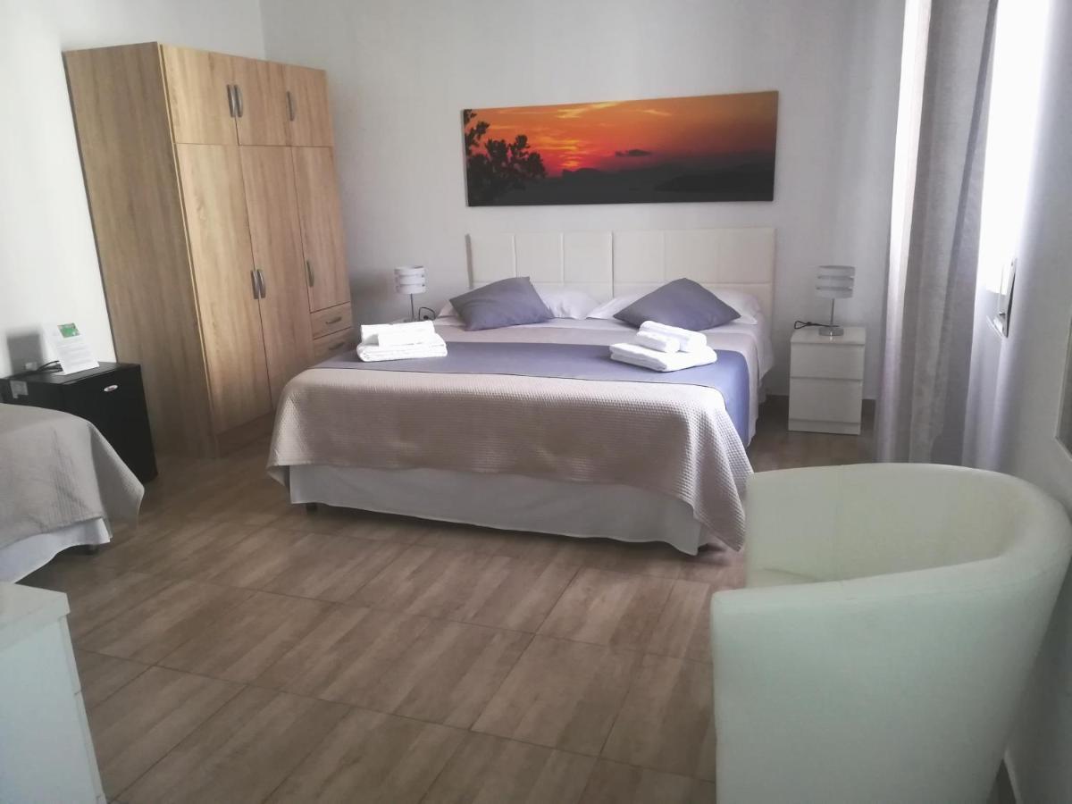 Passi Alterni Apartments อาลเกโร ภายนอก รูปภาพ