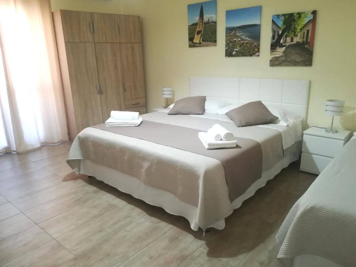 Passi Alterni Apartments อาลเกโร ภายนอก รูปภาพ